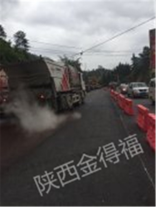 同步封層施工